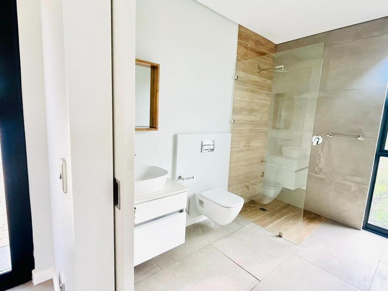 4 Bedroom Property for Sale in Constantia Western Cape